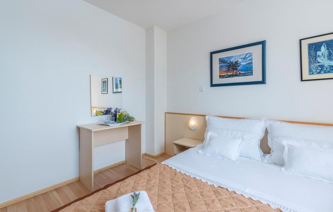 Apartment Nensi بوريتش المظهر الخارجي الصورة