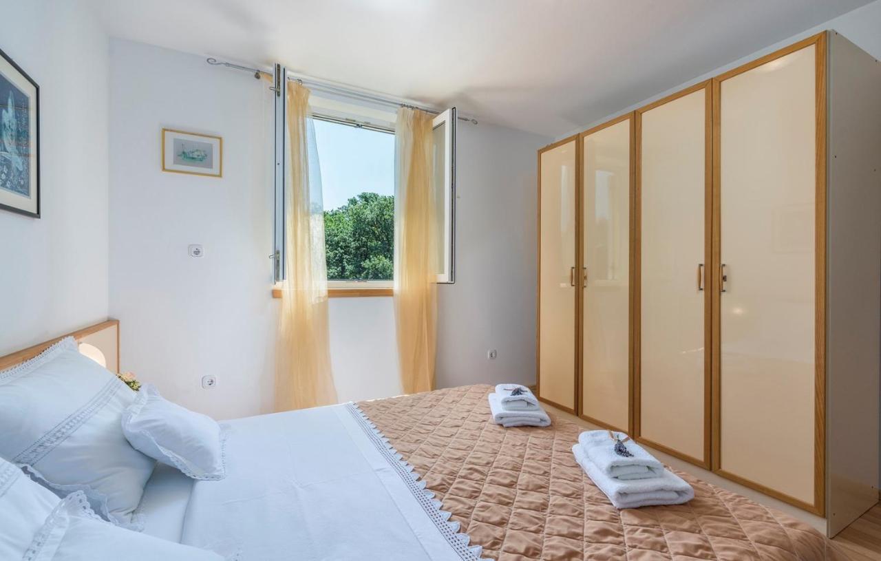 Apartment Nensi بوريتش المظهر الخارجي الصورة